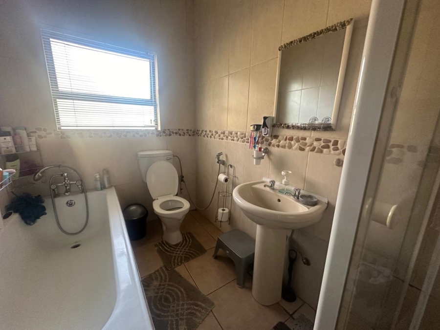 3 Bedroom Property for Sale in Bayswater Free State